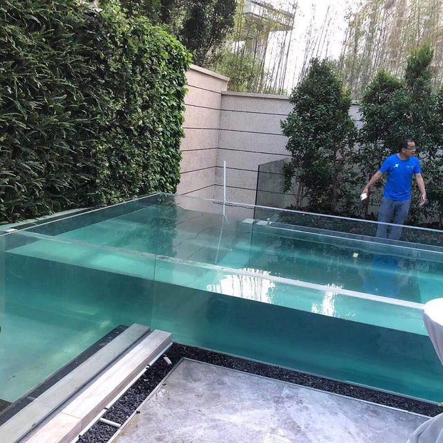 مصنع حمام سباحة مخصص مع لوحة عرض أكريليك شفافة من الصين - Leyu